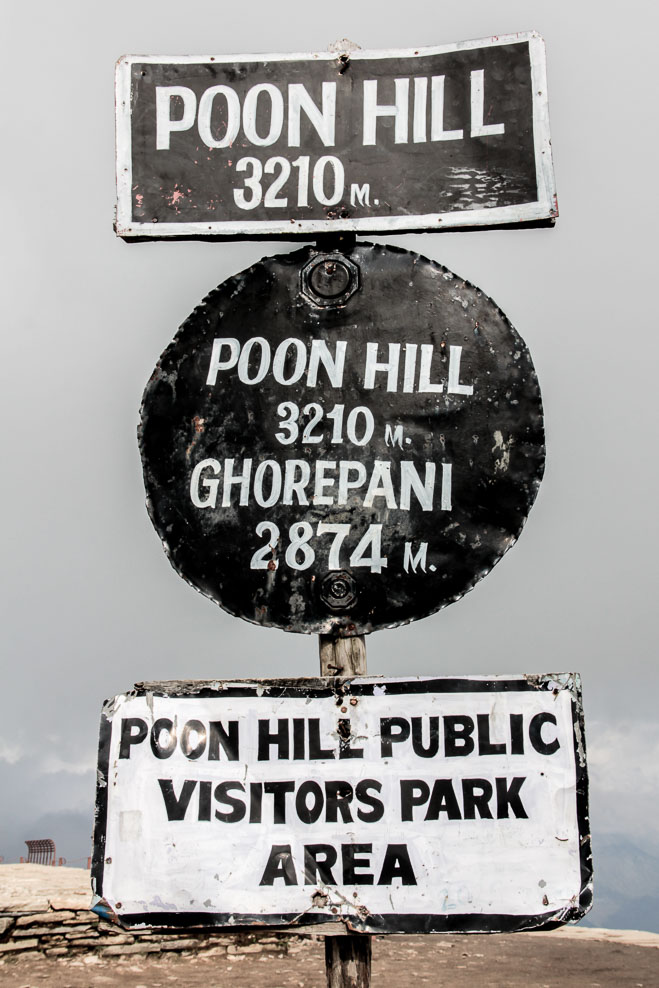 Panneau au sommet de Poon-Hill