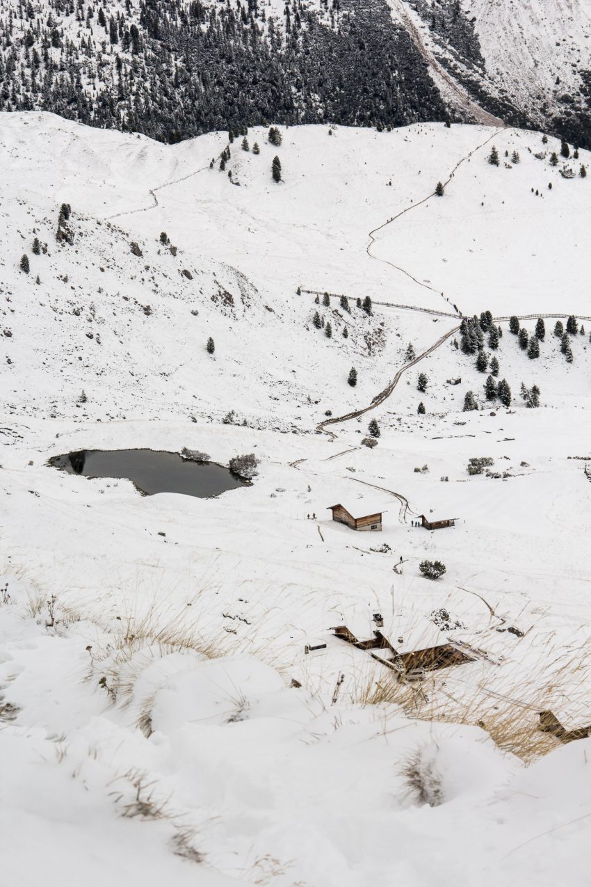 Seceda sous la neige - Dolomites